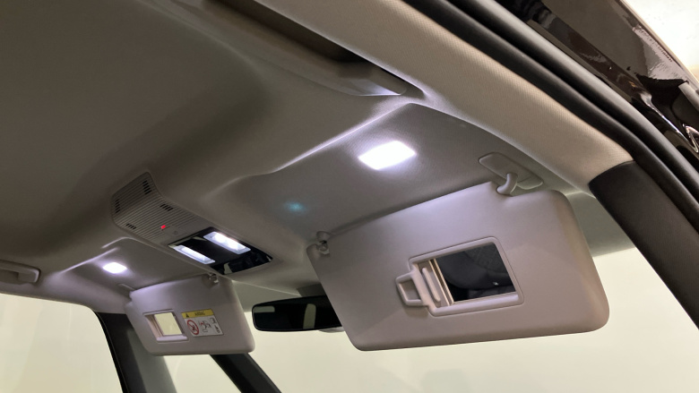 Volkswagen ID. Buzz 210kW Life Pro 86kWh 5dr LWB Auto [7 Seat] Electric Estate